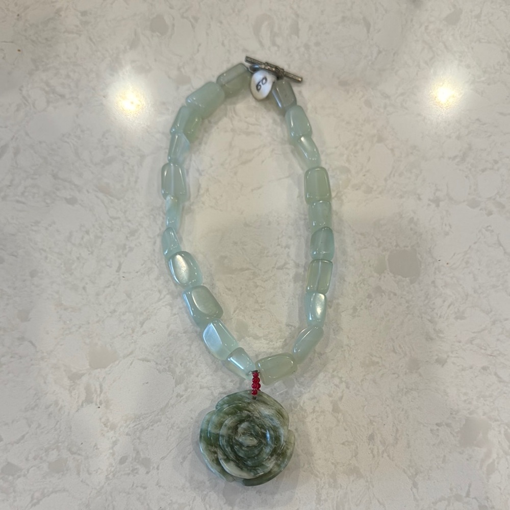 Elegant Green Beaded Necklace